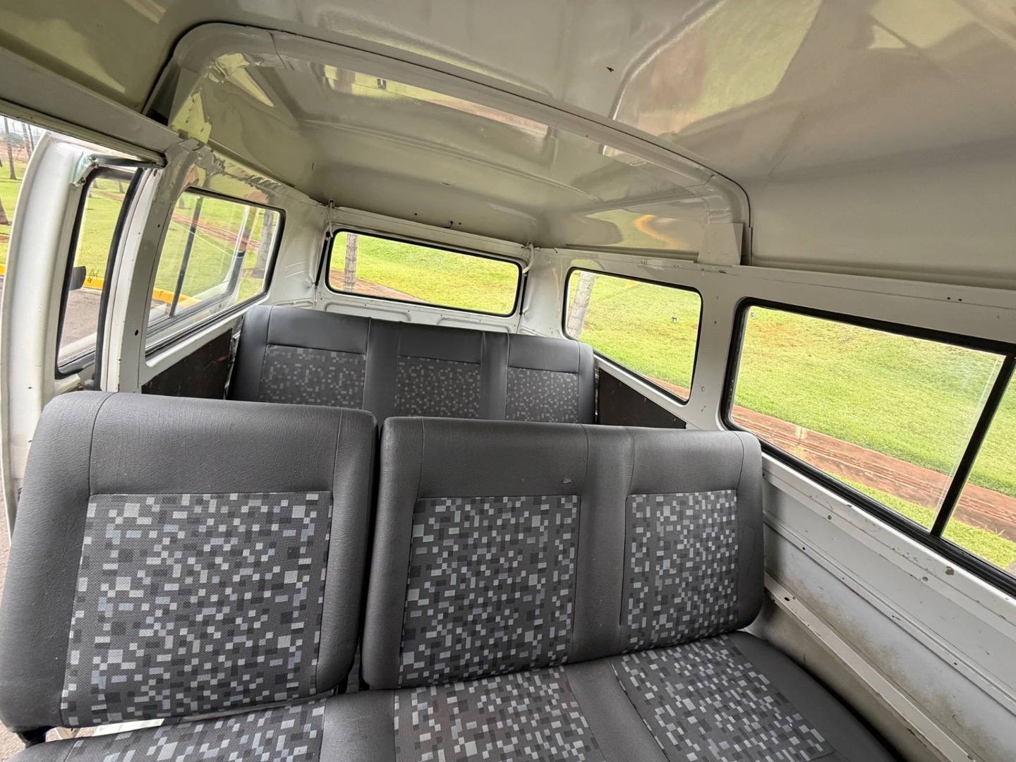 VOLKSWAGEN KOMBI