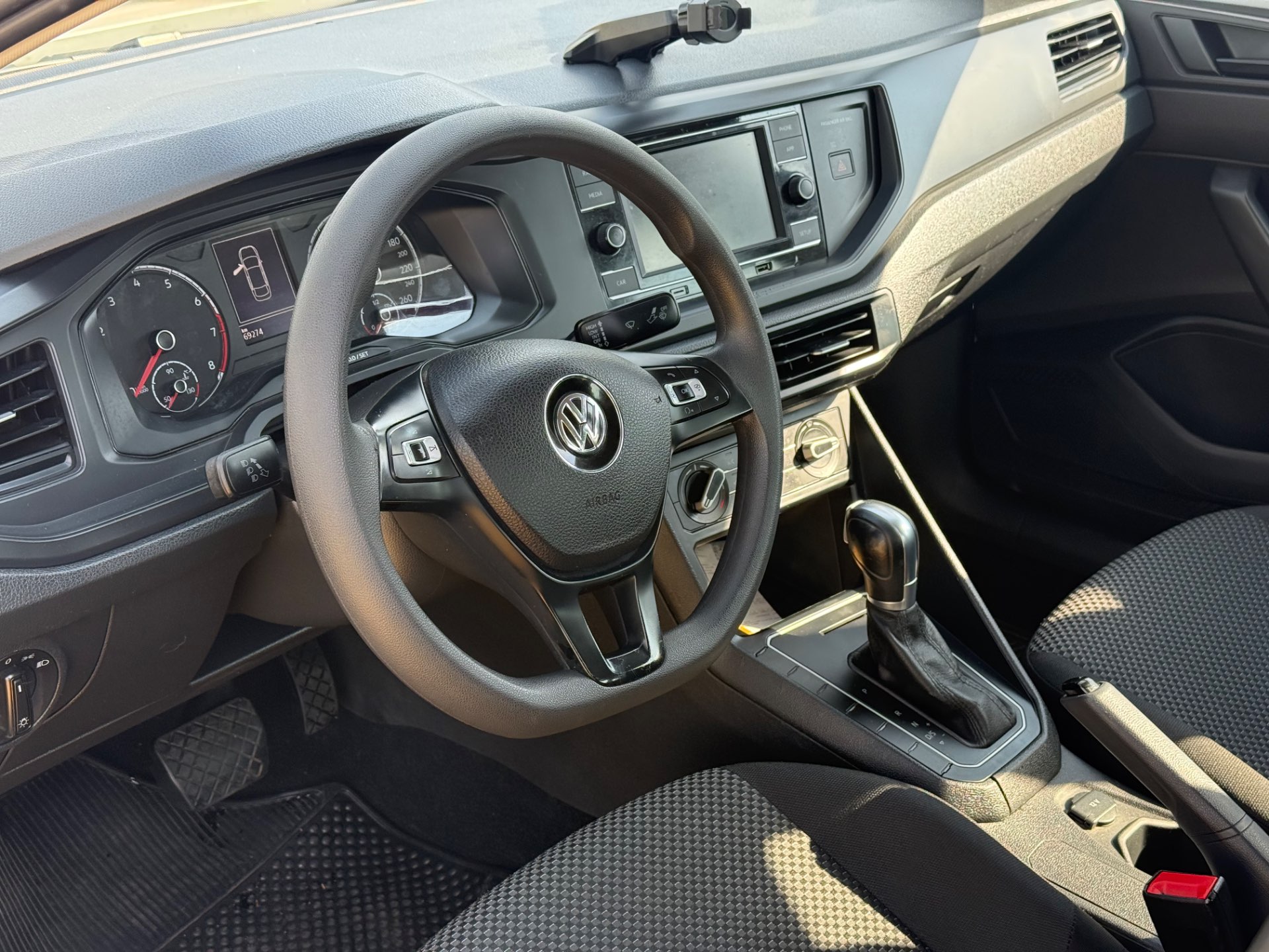 VOLKSWAGEN VIRTUS