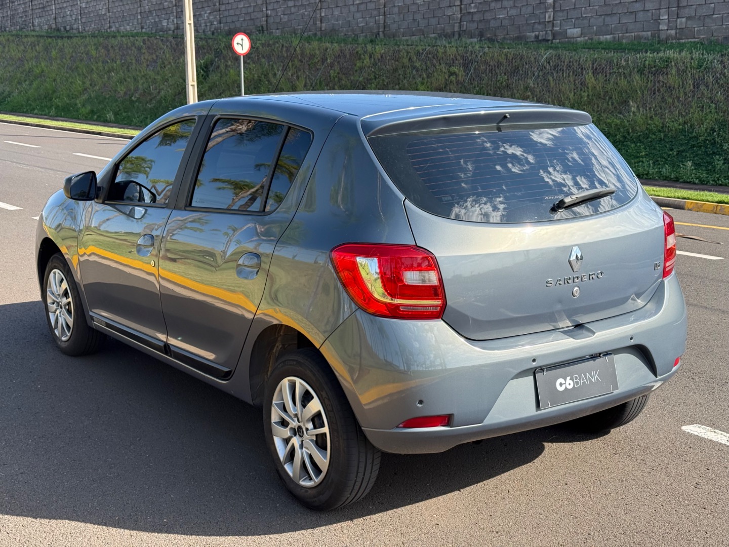 RENAULT SANDERO