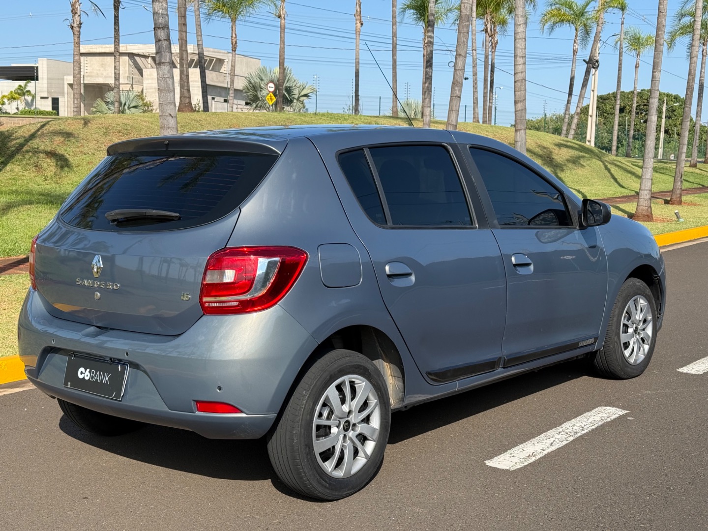 RENAULT SANDERO