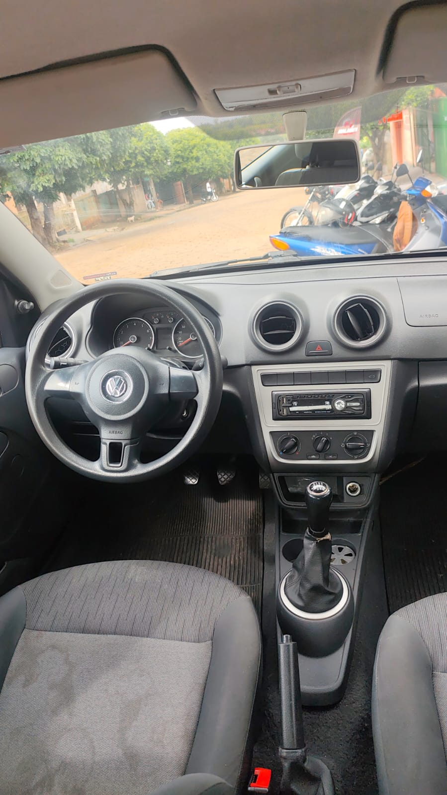 VOLKSWAGEN GOL