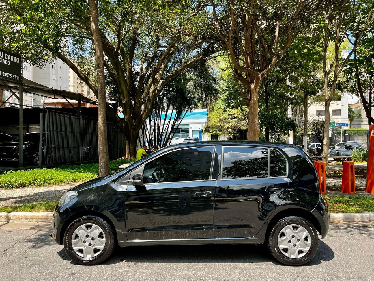 Car Image 7