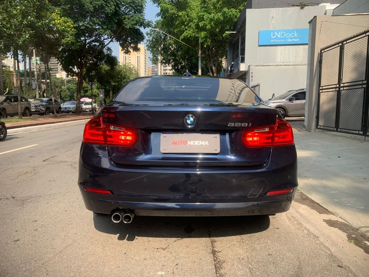 BMW 328I 2.0 PLUS SEDAN 16V