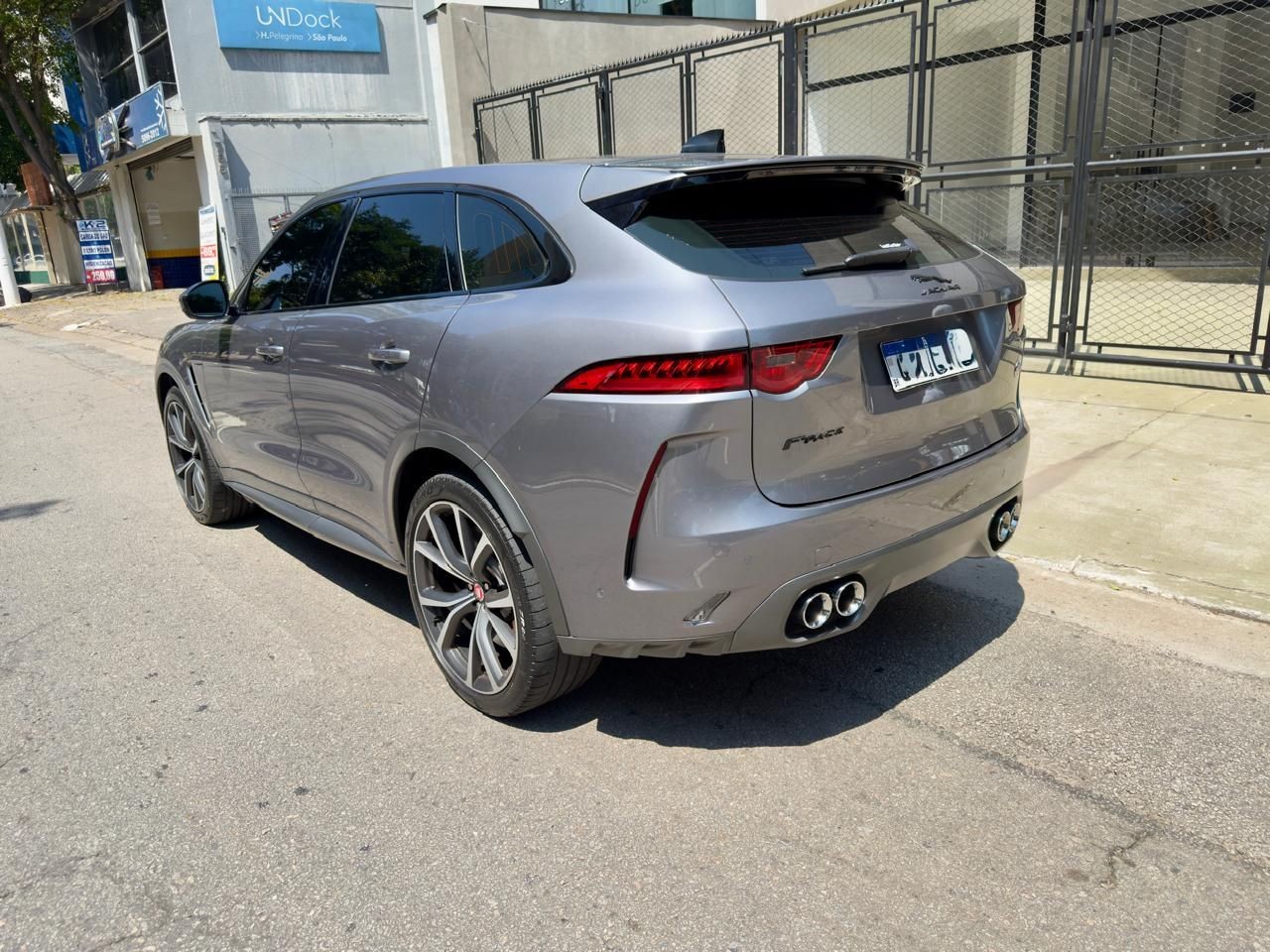 JAGUAR F-PACE 5.0 V8 SUPERCHARGED SVR AWD