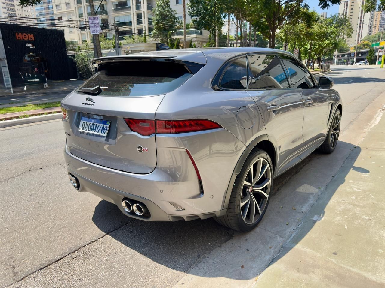 JAGUAR F-PACE 5.0 V8 SUPERCHARGED SVR AWD