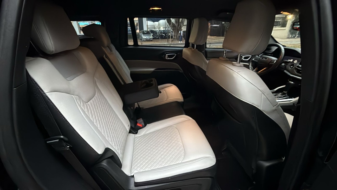 JEEP COMMANDER 1.3 T270 TURBO LIMITED