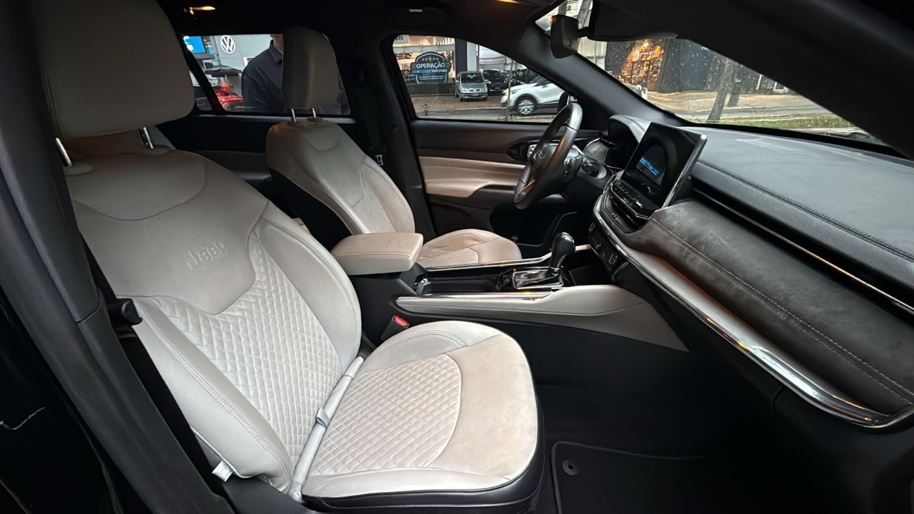 JEEP COMMANDER 1.3 T270 TURBO LIMITED