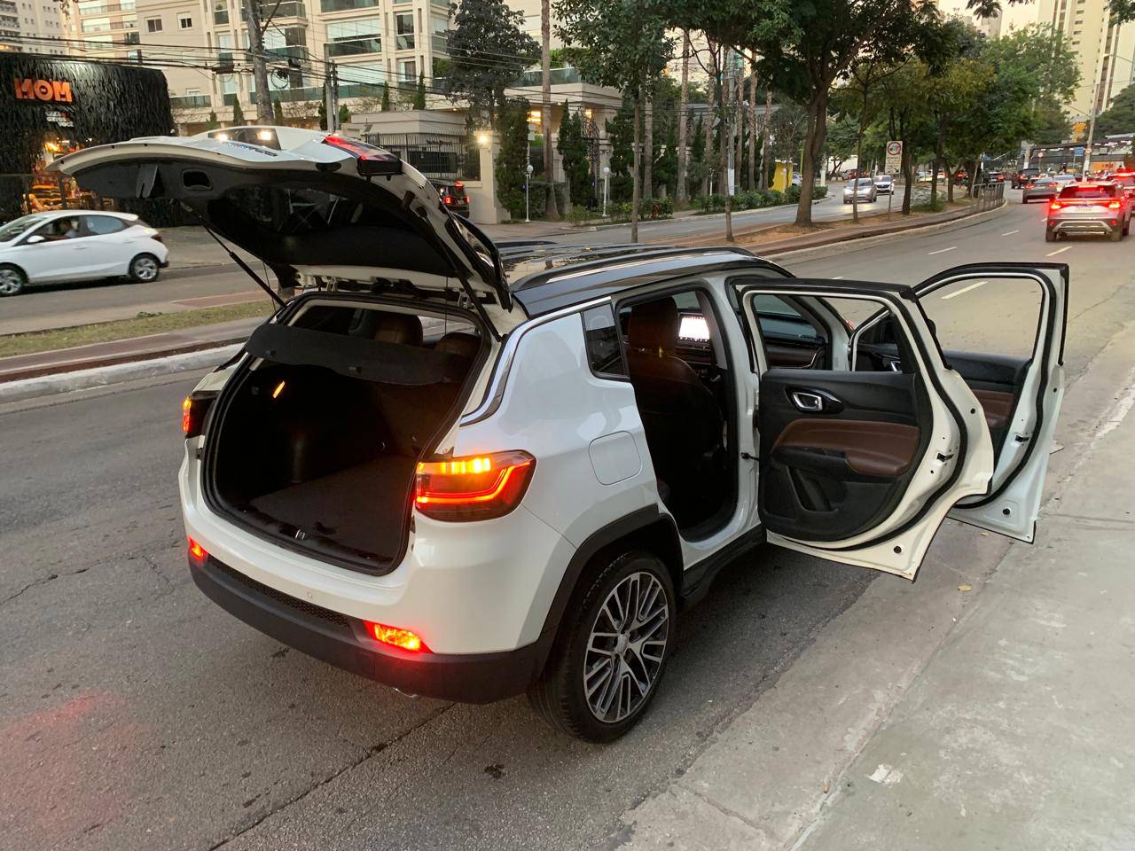 JEEP COMPASS