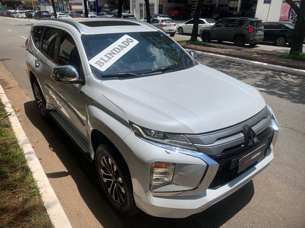 MITSUBISHI PAJERO SPORT
