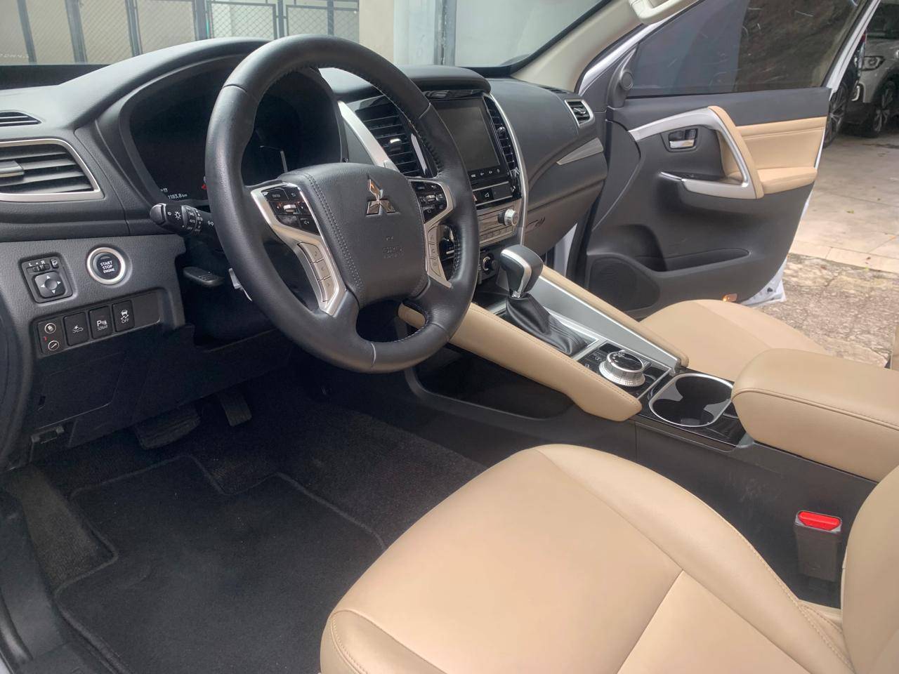 MITSUBISHI PAJERO SPORT