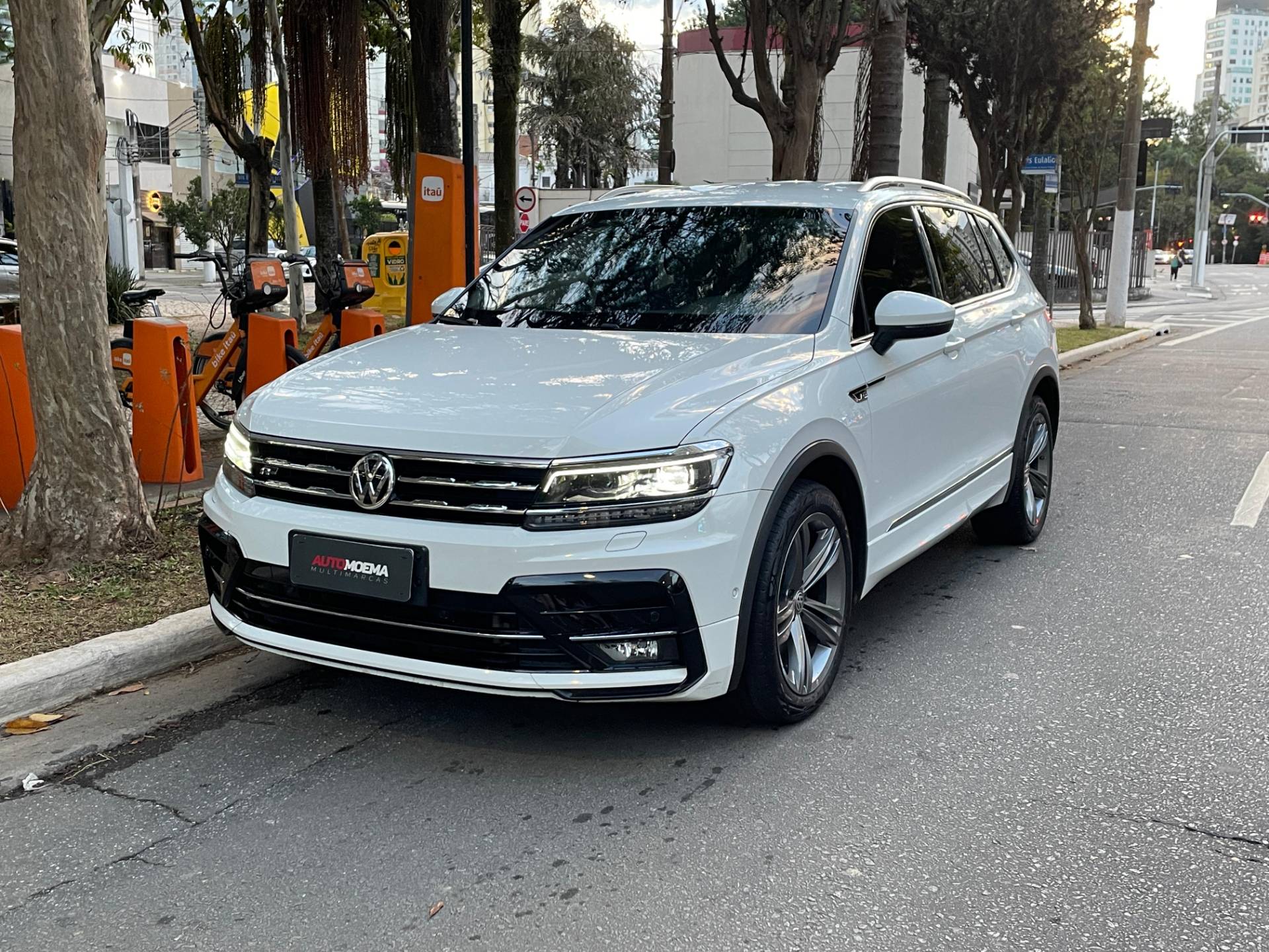Foto de VOLKSWAGEN TIGUAN 2020