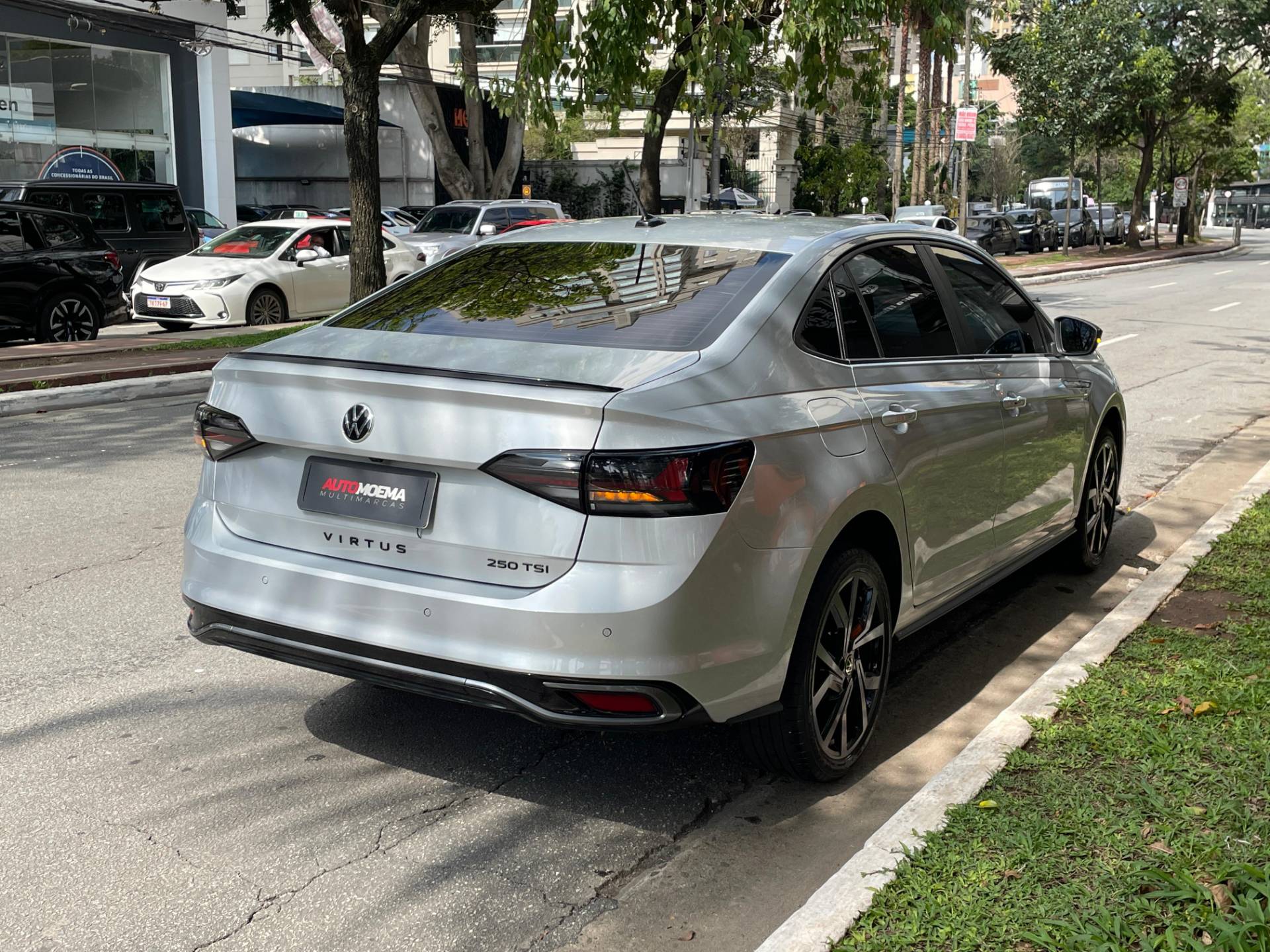 VOLKSWAGEN VIRTUS