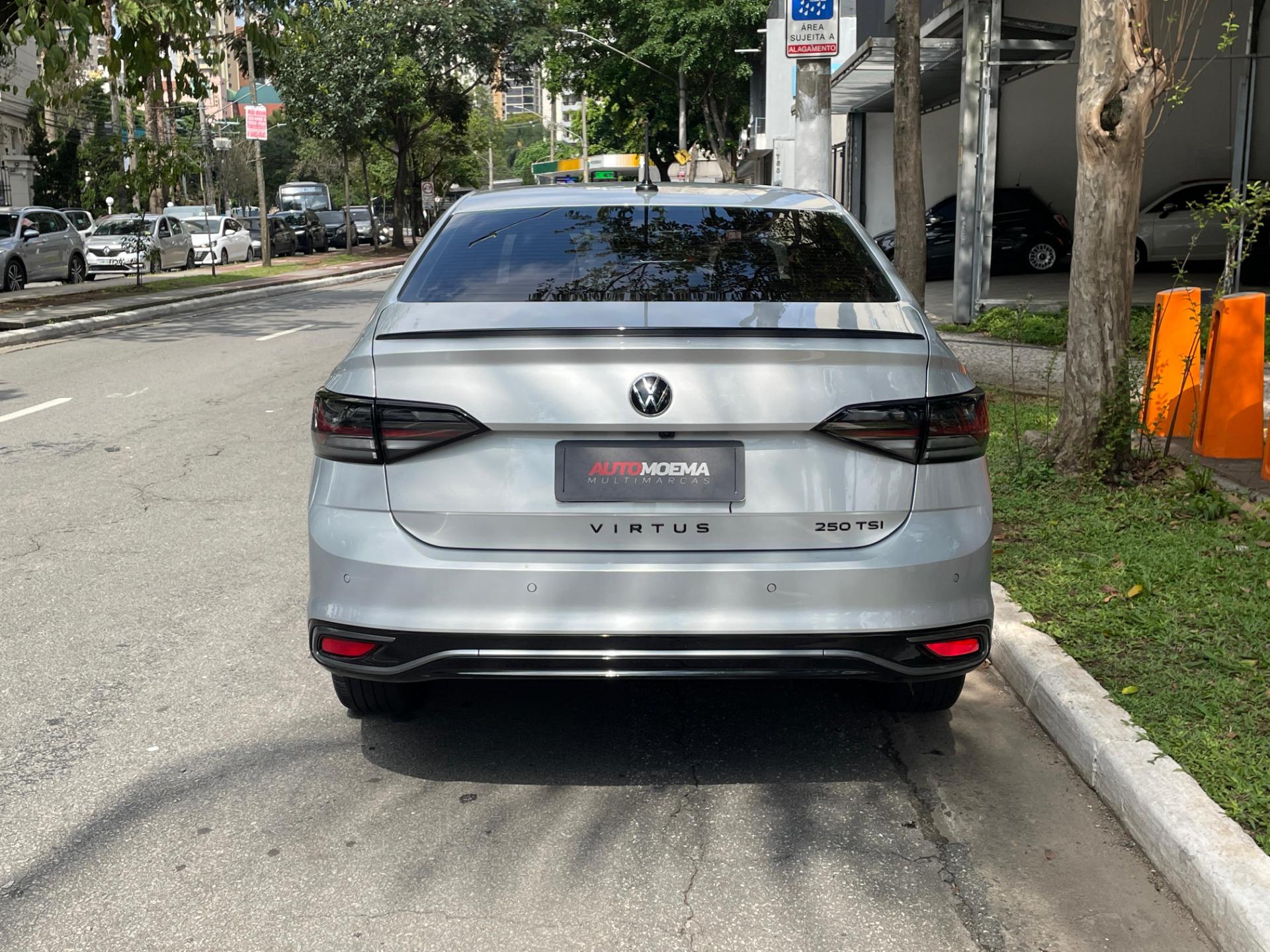 VOLKSWAGEN VIRTUS