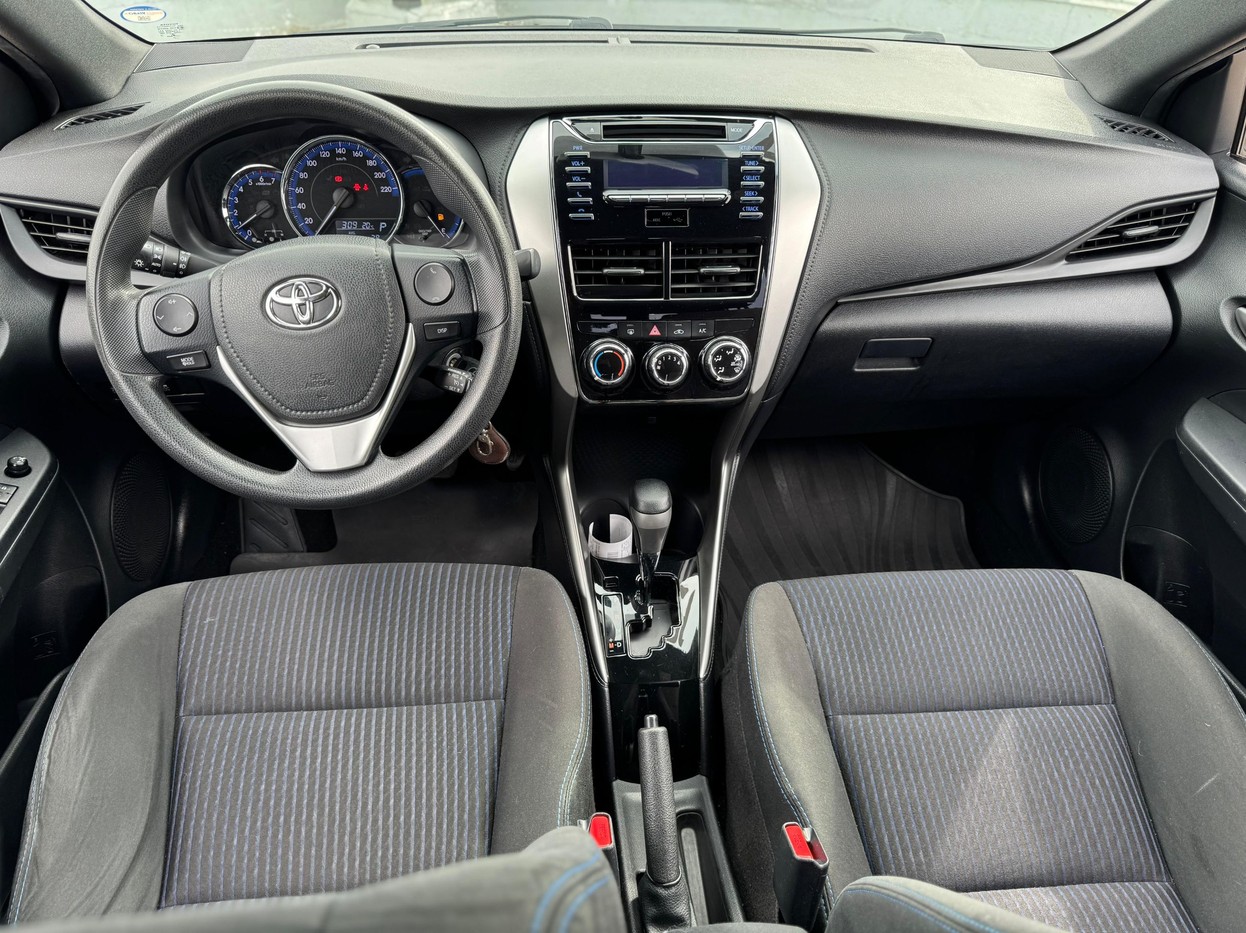 TOYOTA YARIS