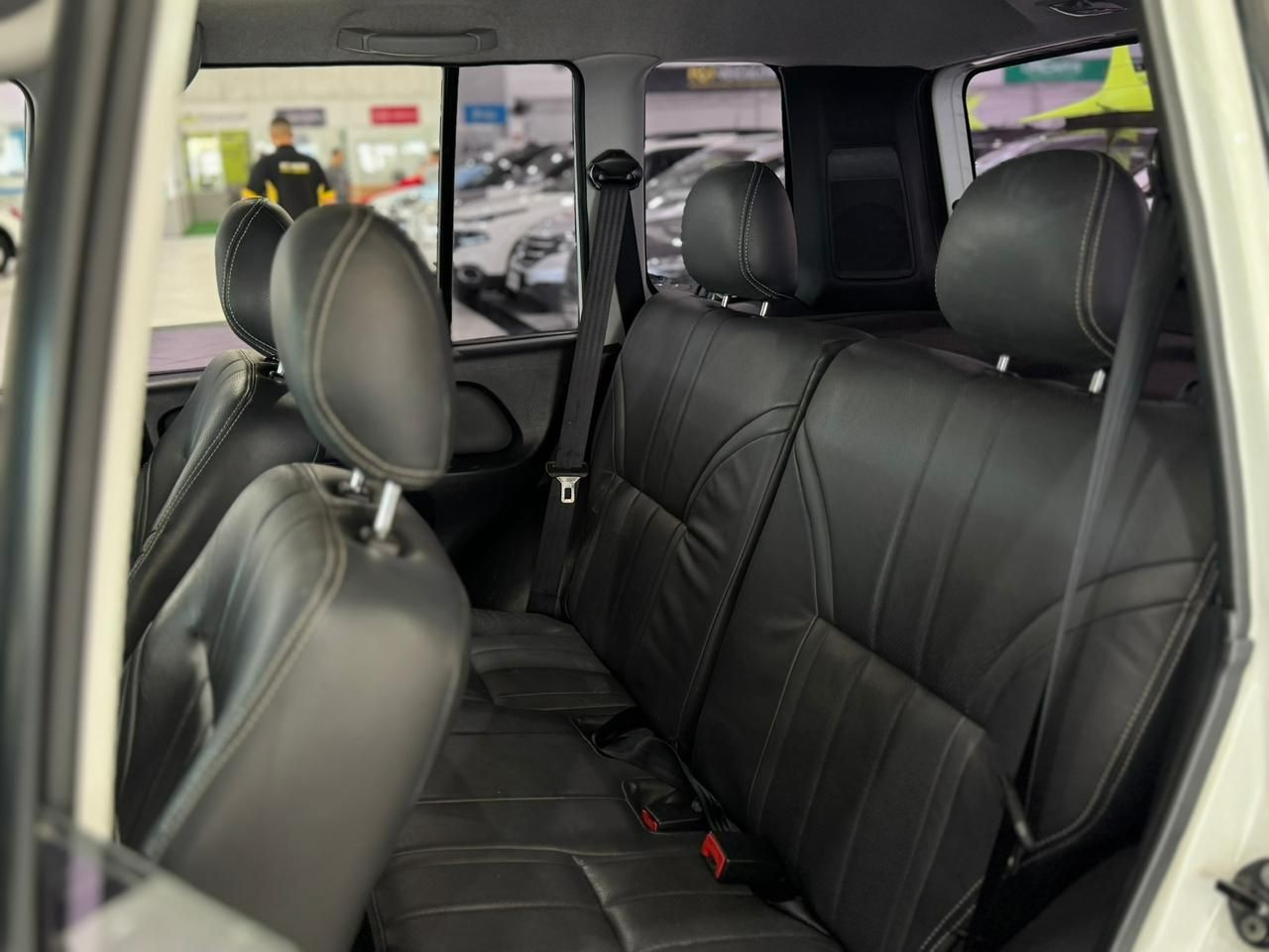 MITSUBISHI PAJERO TR4