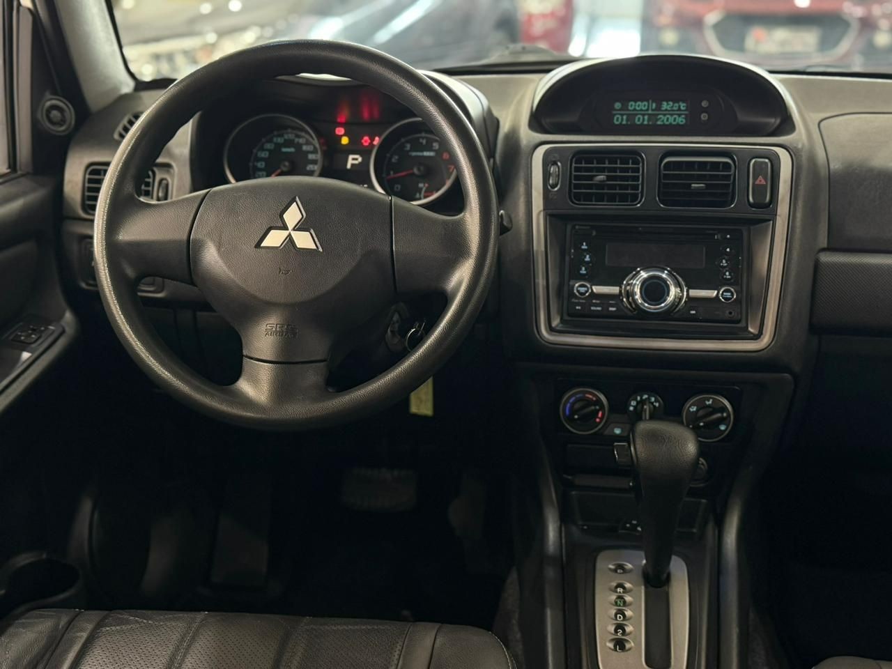 MITSUBISHI PAJERO TR4