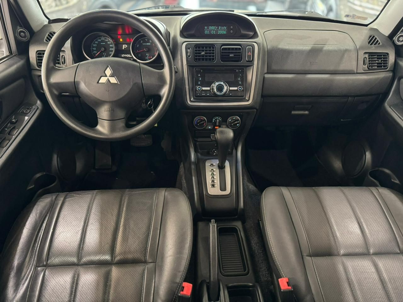 MITSUBISHI PAJERO TR4