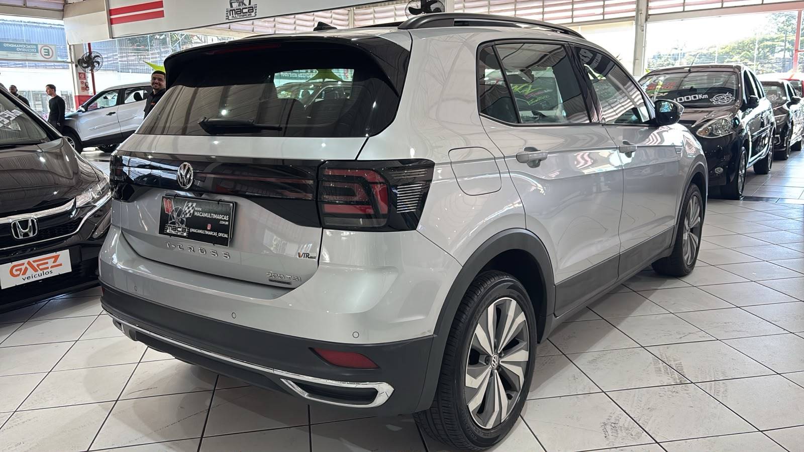 VOLKSWAGEN T-CROSS