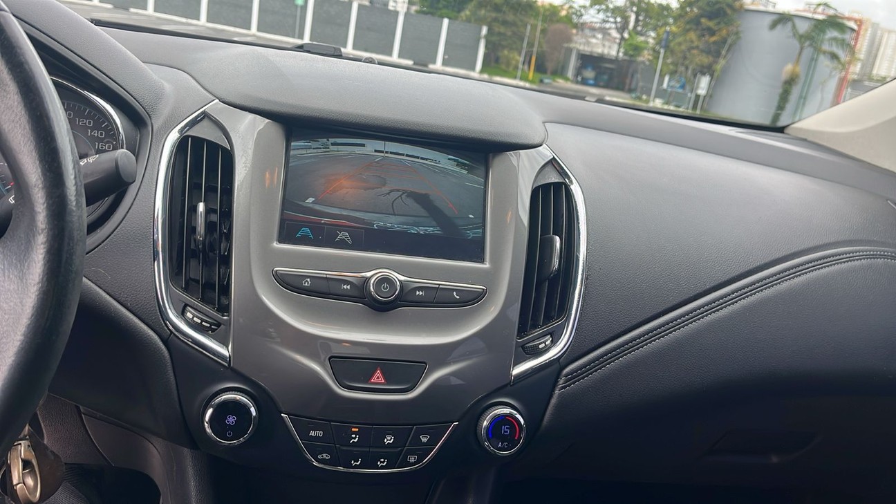 CHEVROLET CRUZE