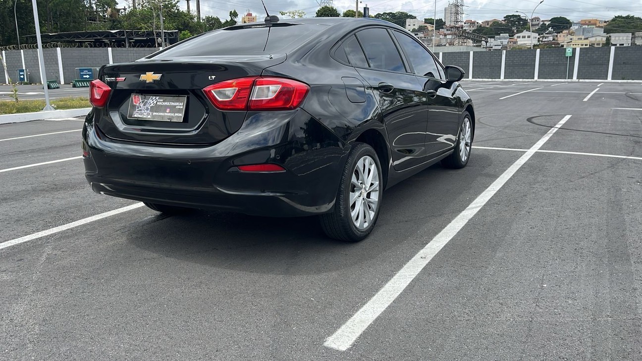 CHEVROLET CRUZE