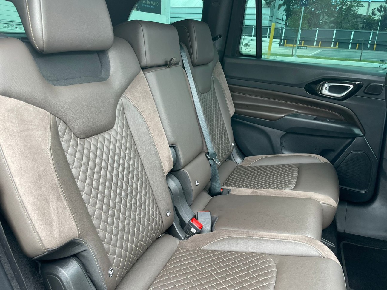 JEEP COMMANDER