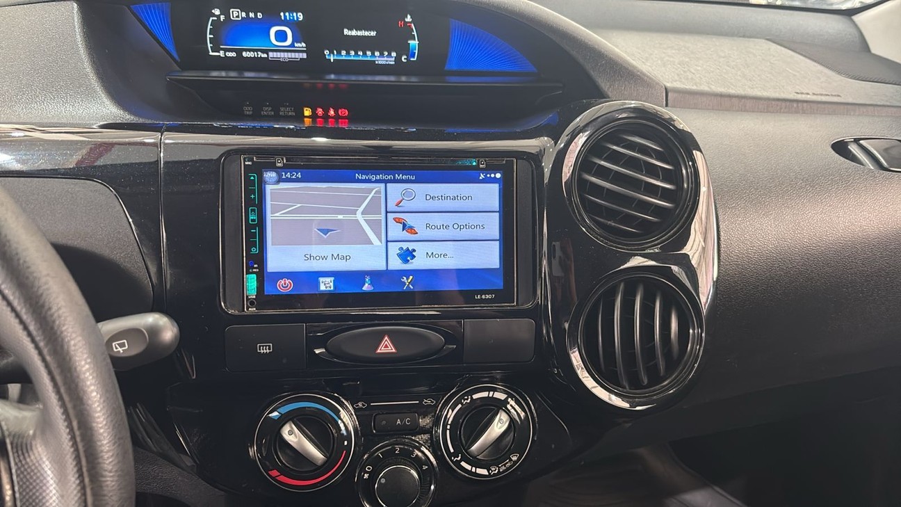TOYOTA ETIOS
