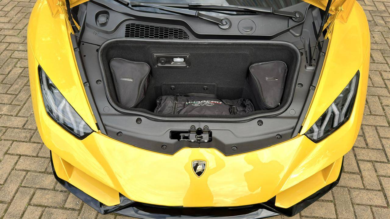 LAMBORGHINI HURACAN
