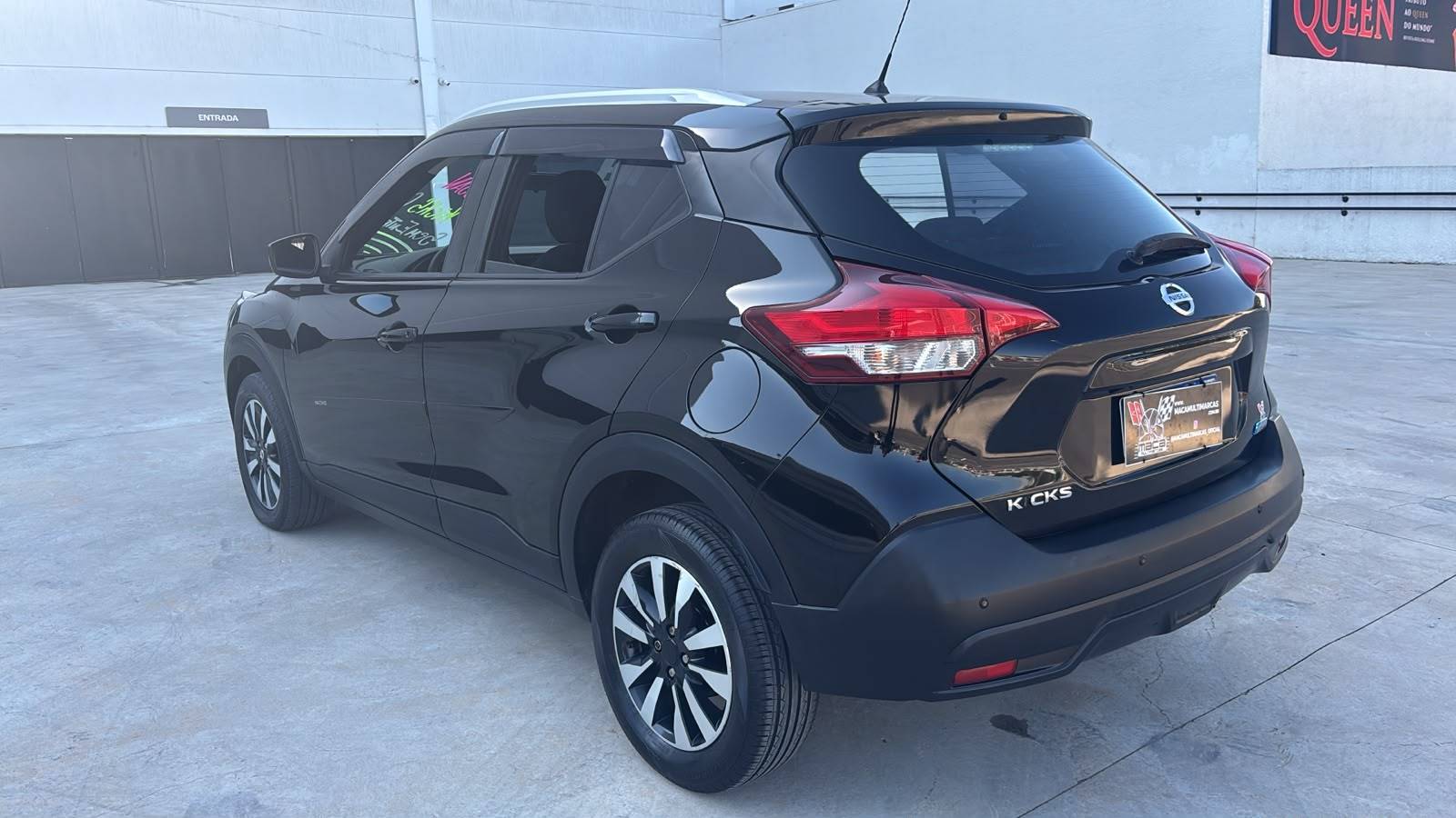 NISSAN KICKS