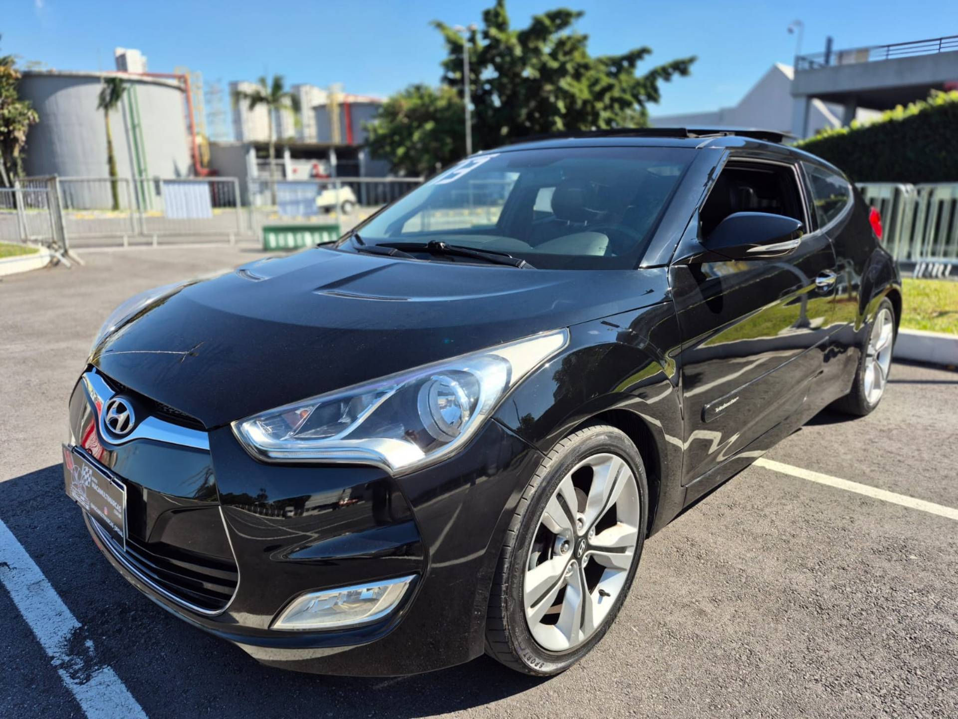 HYUNDAI VELOSTER