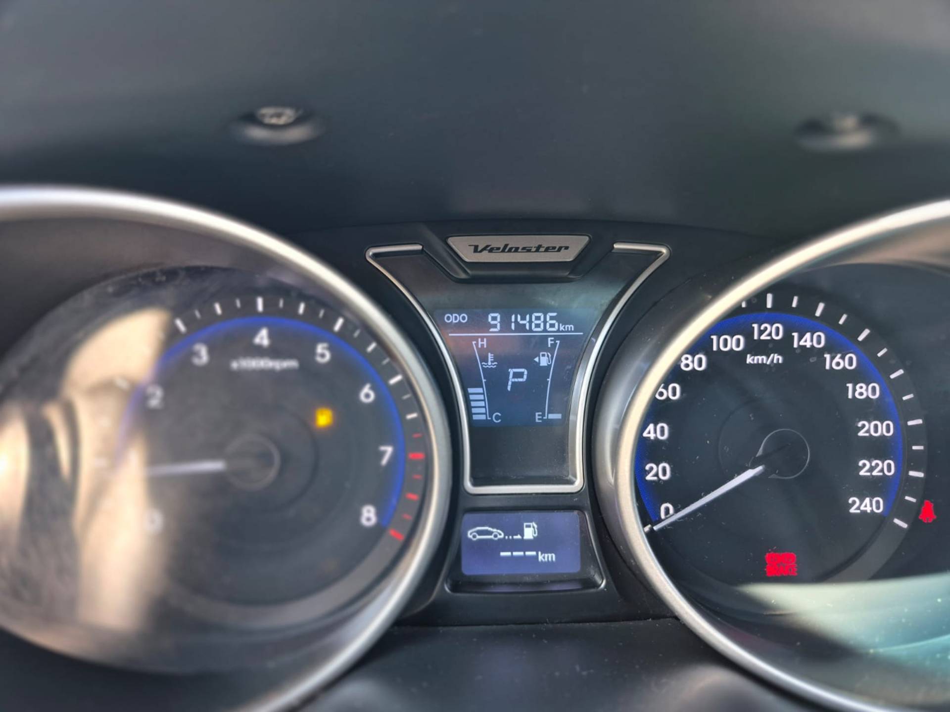 HYUNDAI VELOSTER