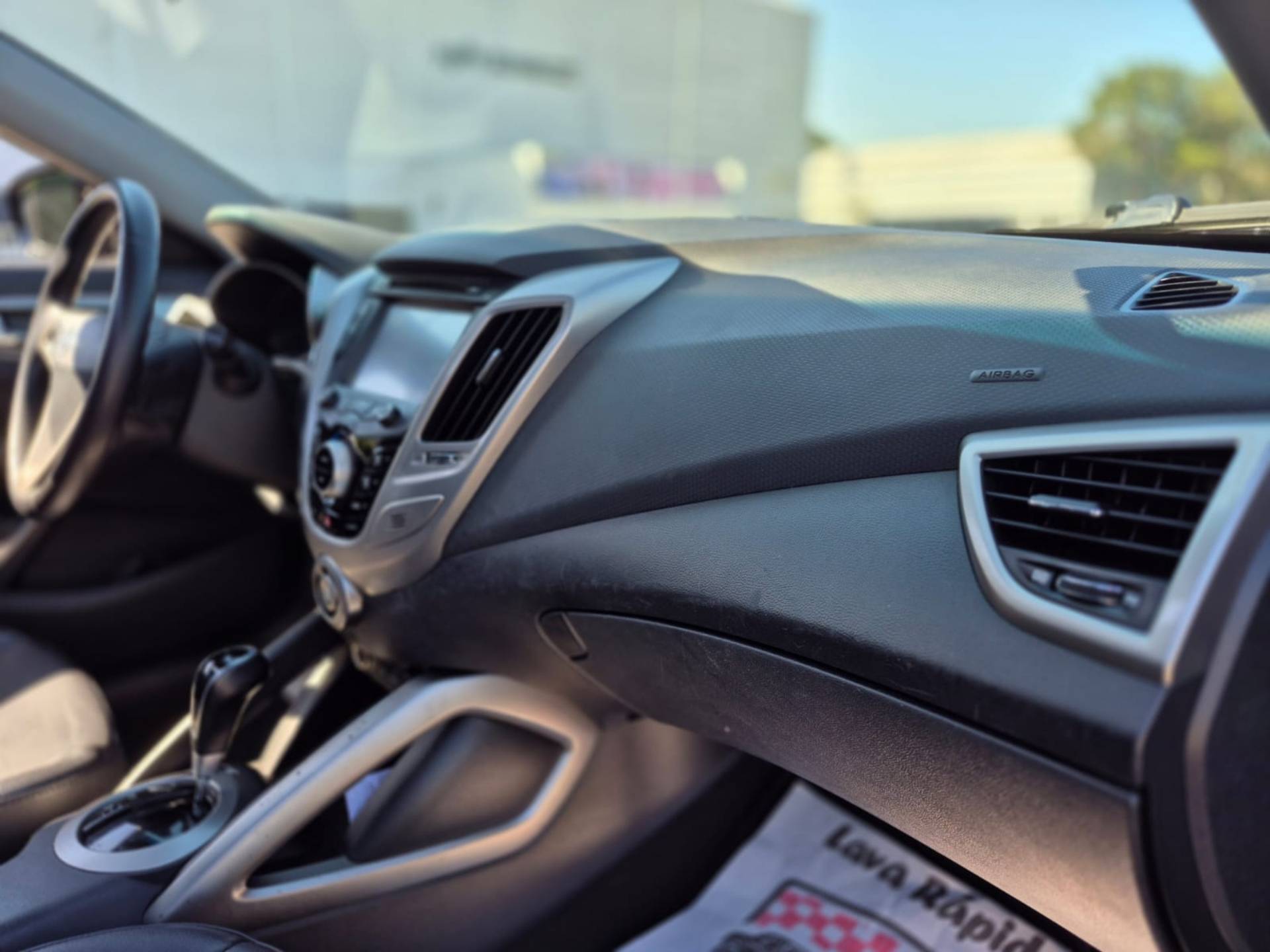 HYUNDAI VELOSTER
