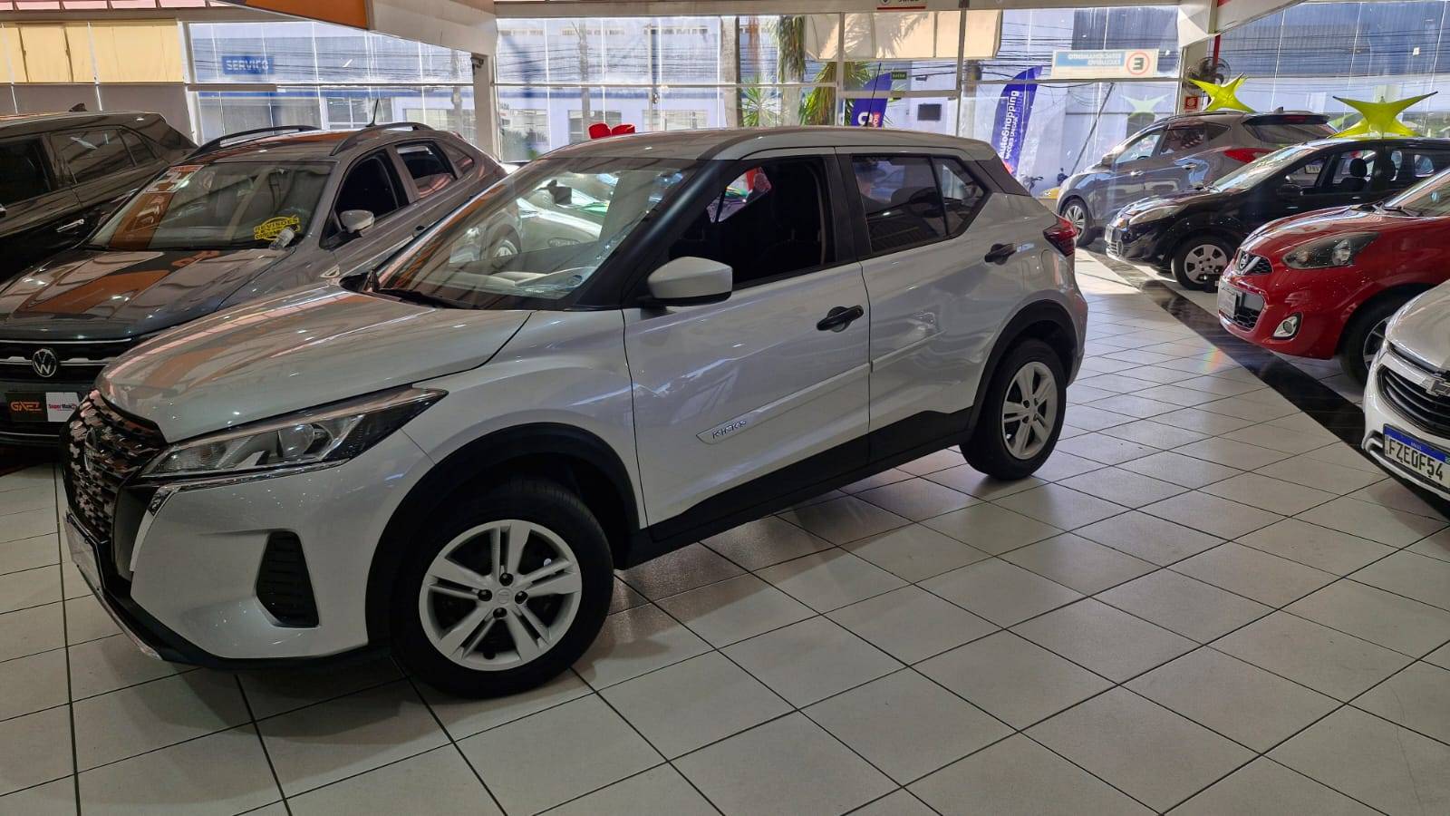 NISSAN KICKS