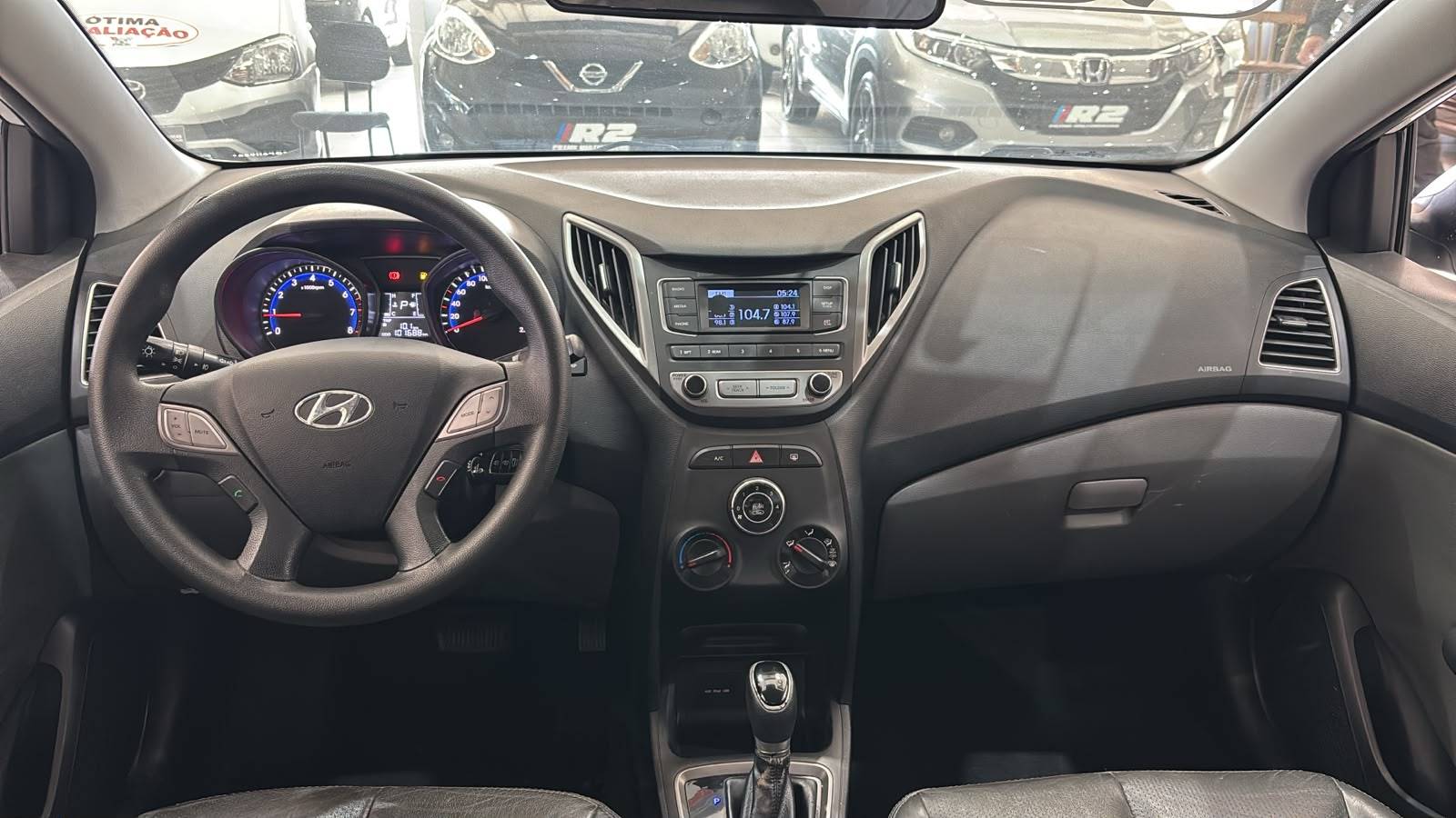 HYUNDAI HB20S
