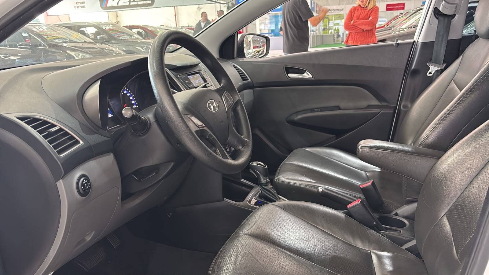 HYUNDAI HB20S