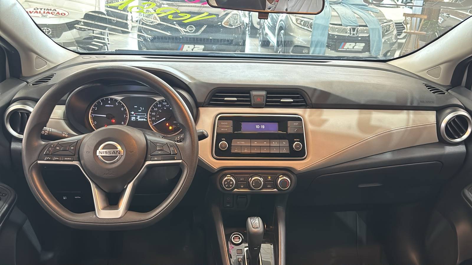 NISSAN VERSA