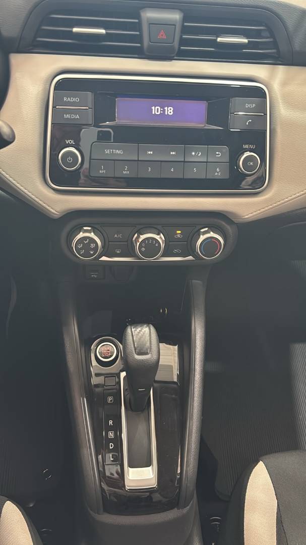 NISSAN VERSA