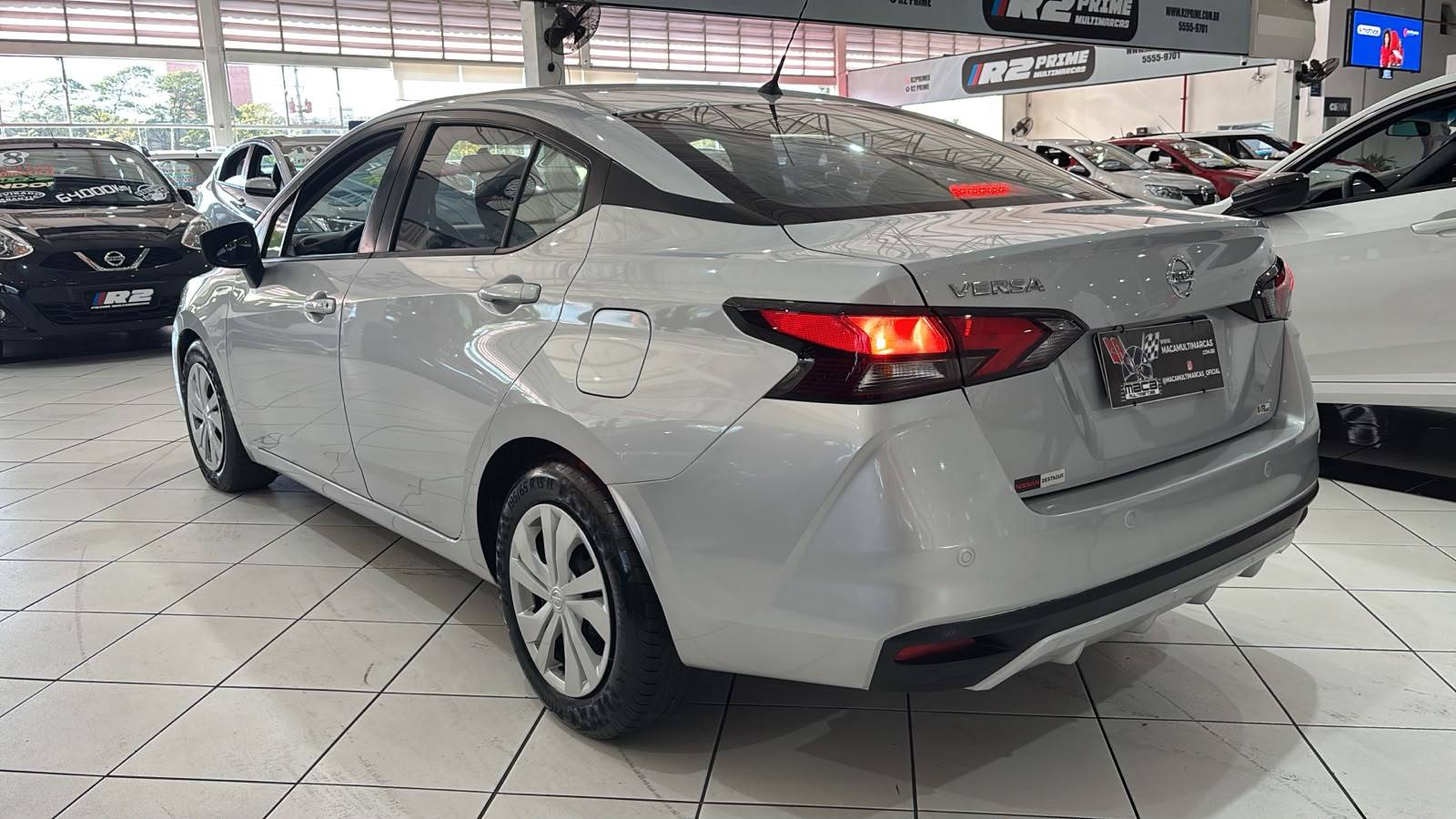 NISSAN VERSA