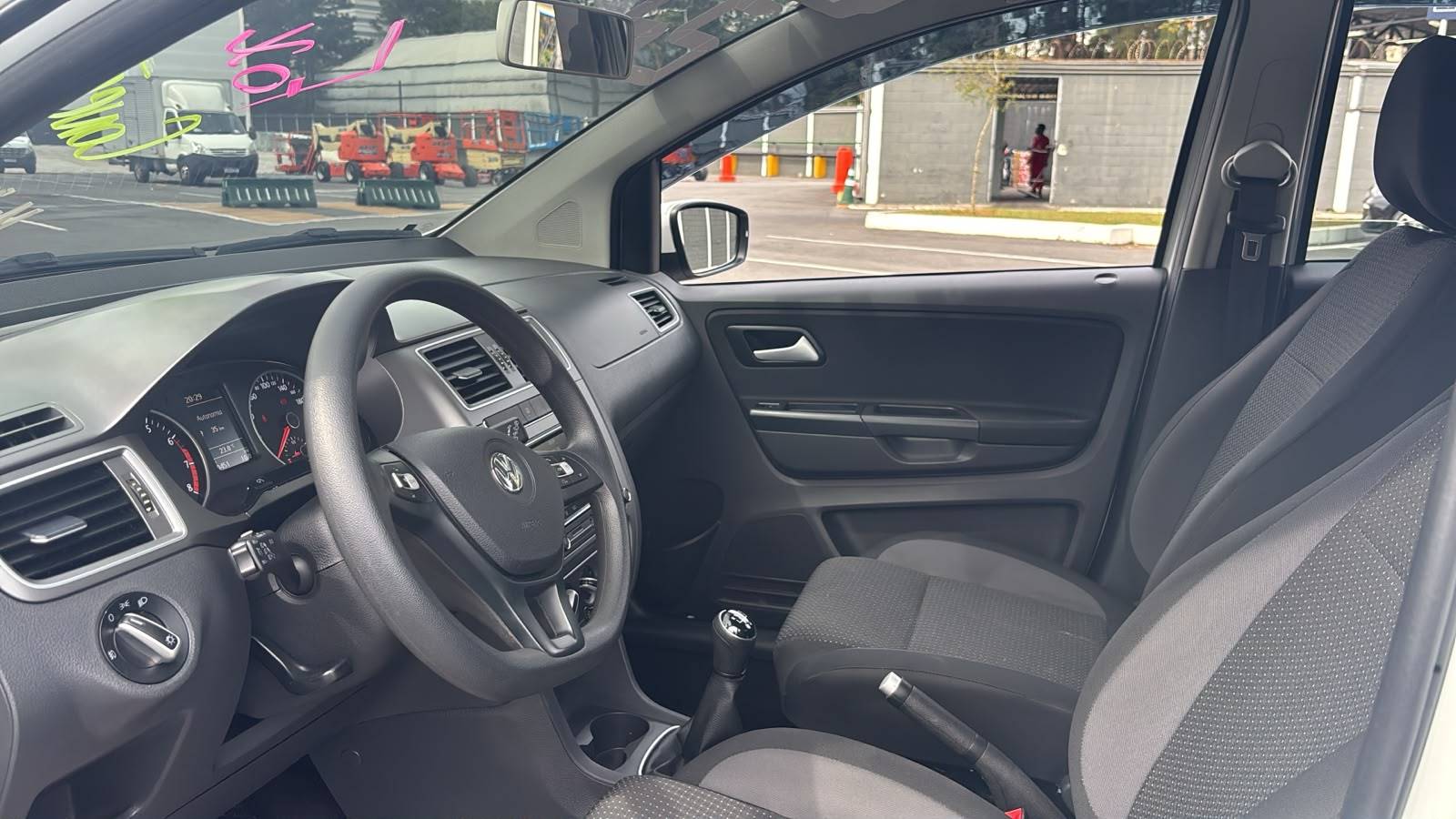 VOLKSWAGEN FOX