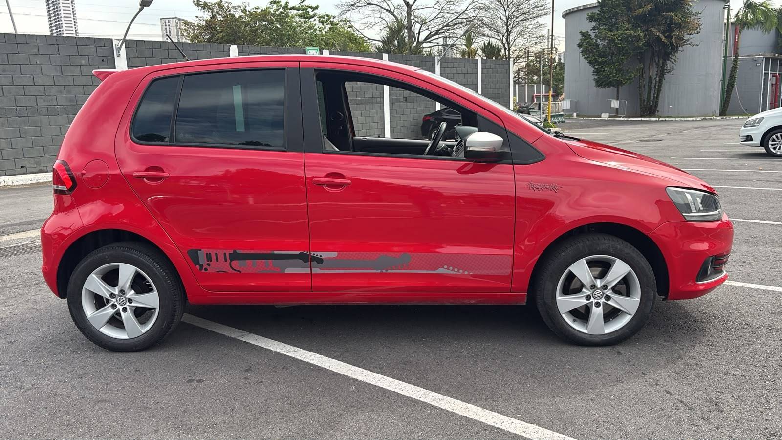 VOLKSWAGEN FOX
