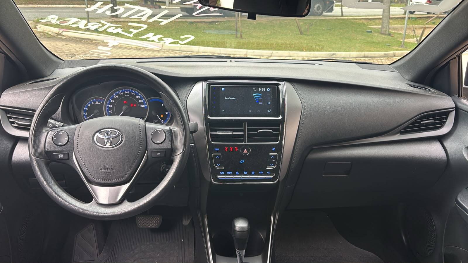 TOYOTA YARIS