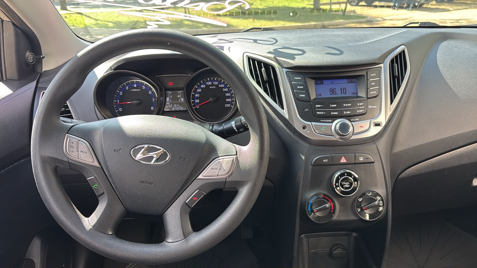 HYUNDAI HB20S