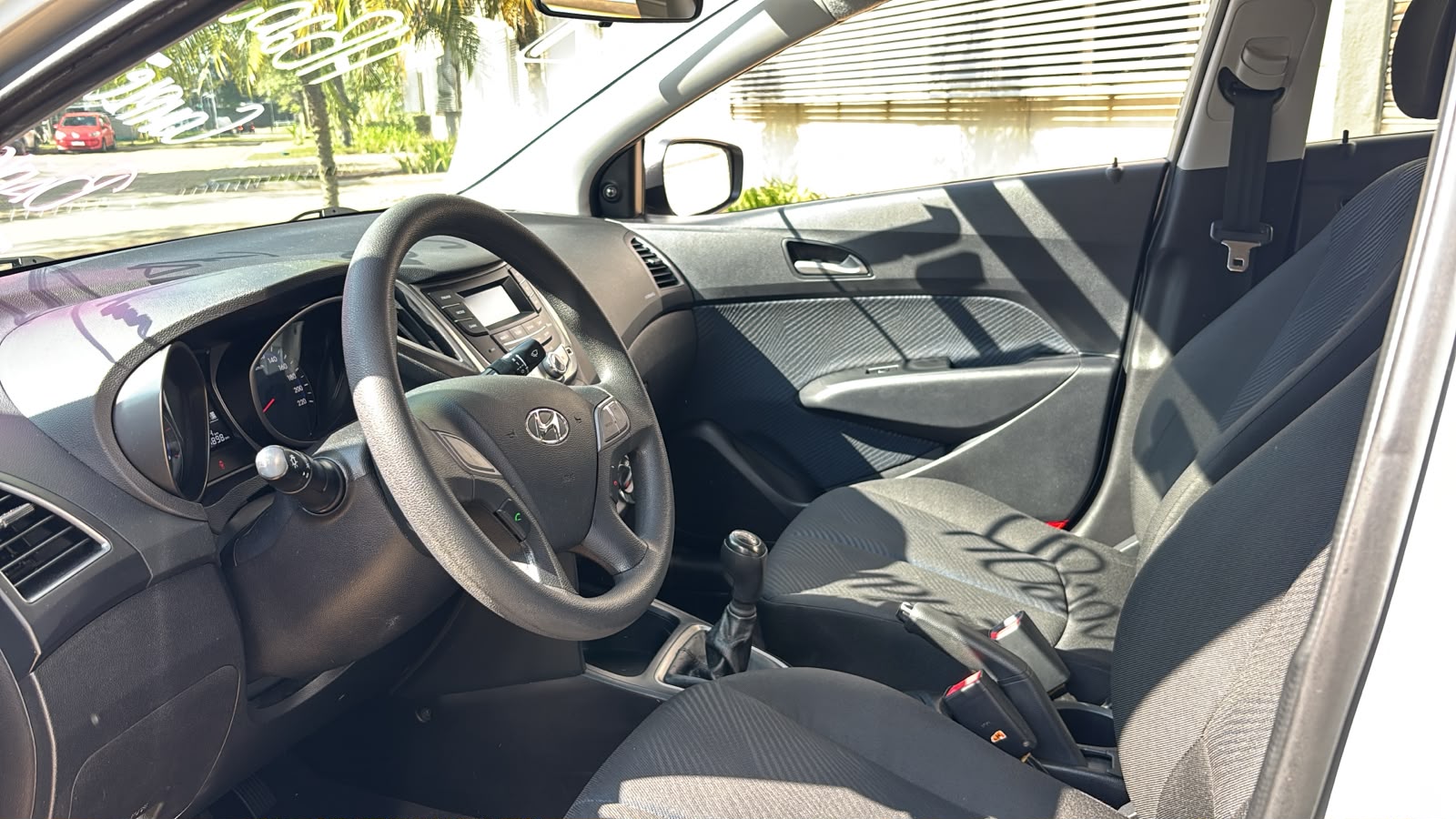 HYUNDAI HB20S