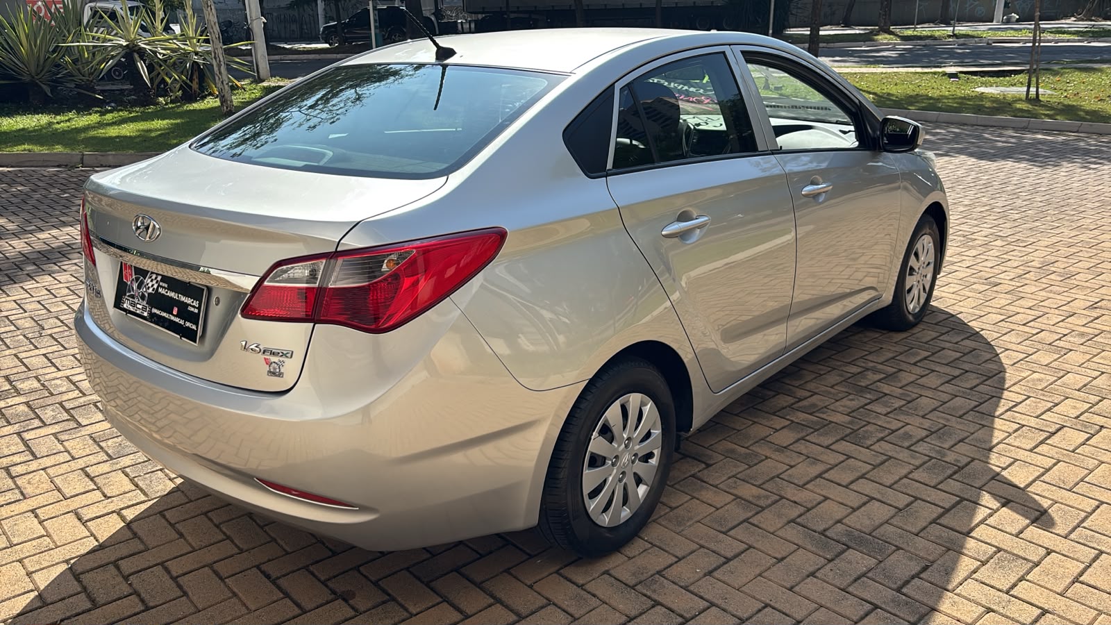 HYUNDAI HB20S