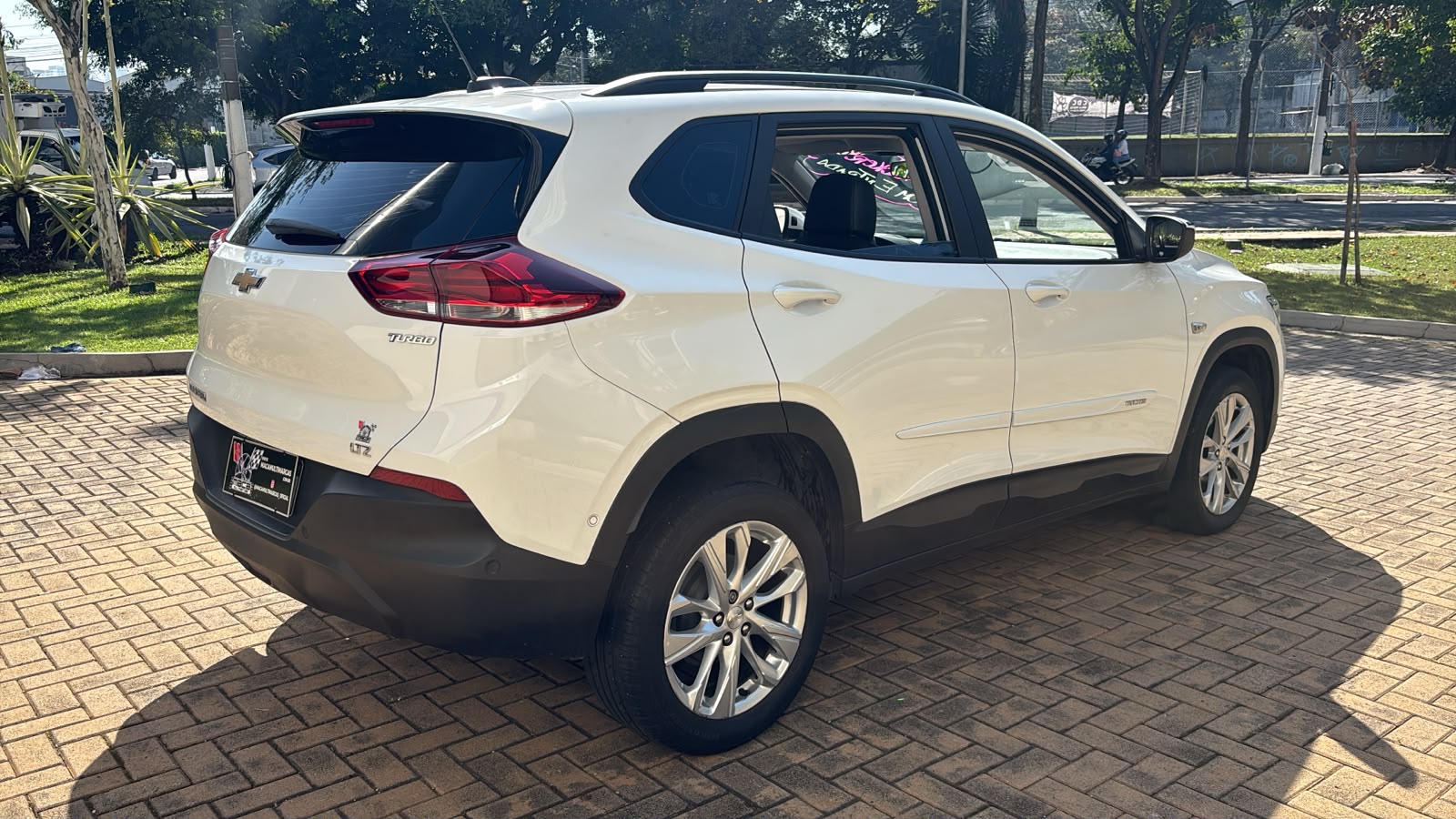 CHEVROLET TRACKER