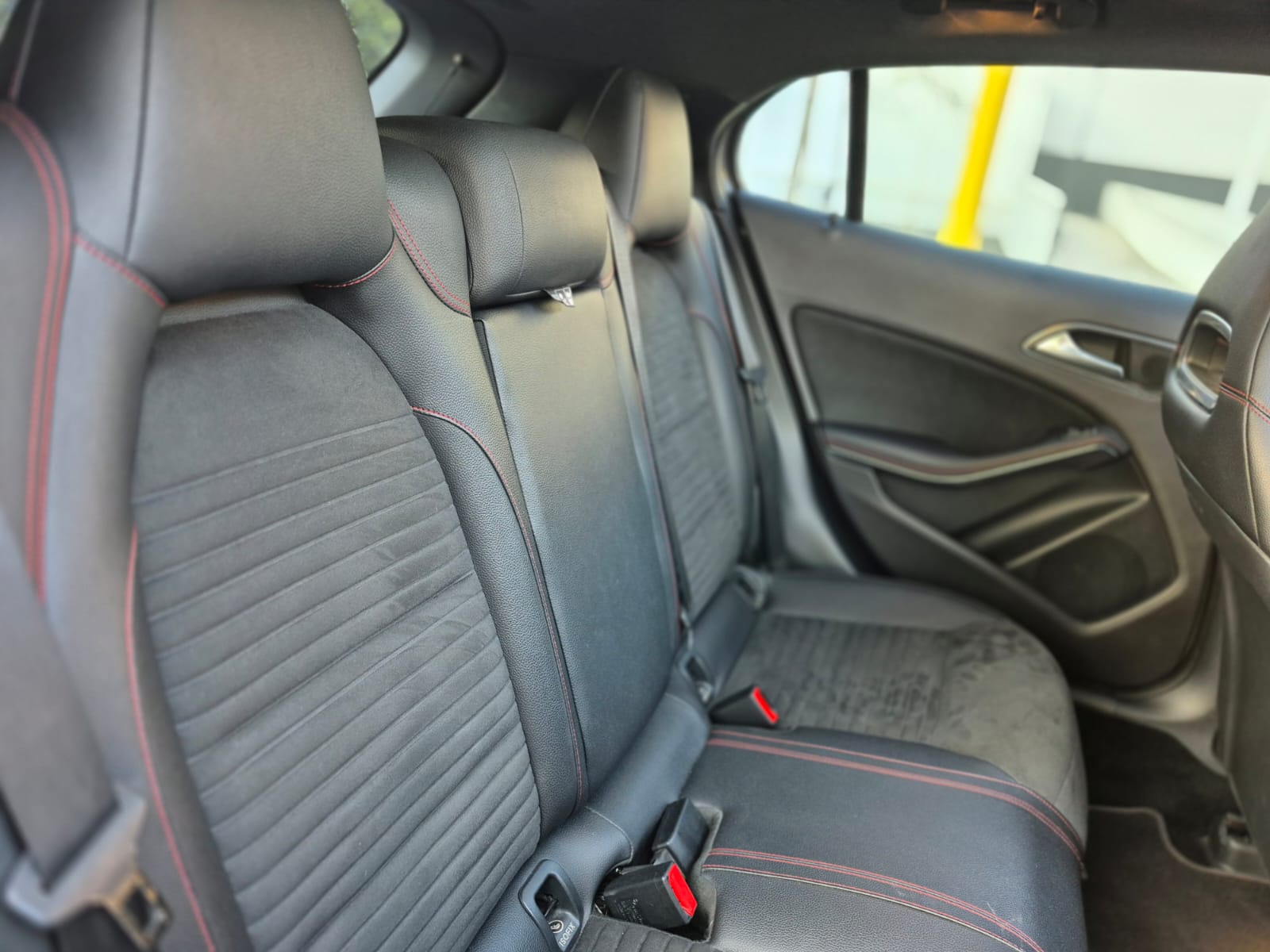 MERCEDES-BENZ GLA 250