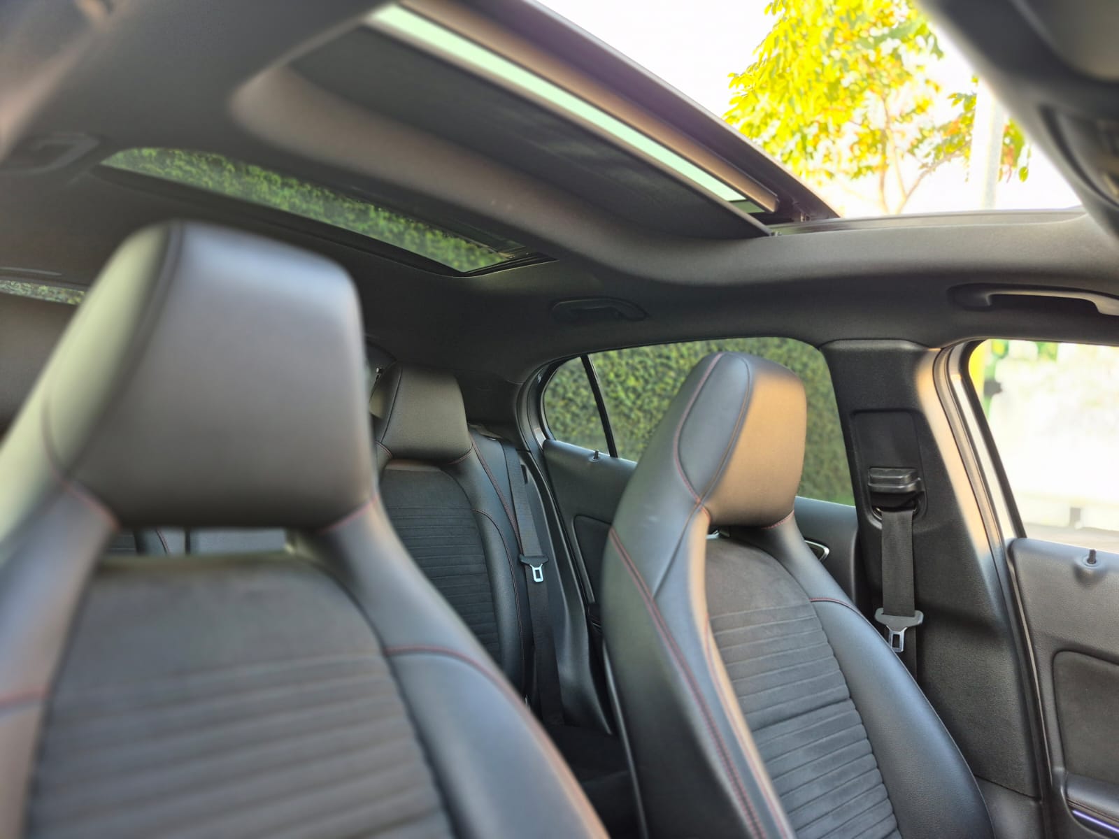 MERCEDES-BENZ GLA 250