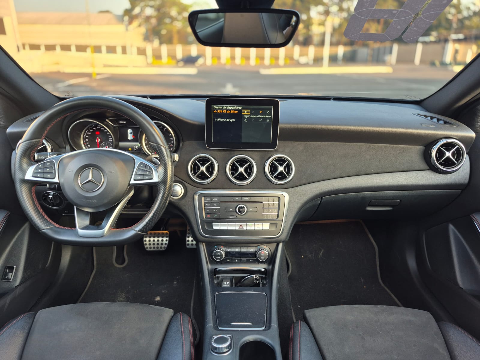 MERCEDES-BENZ GLA 250