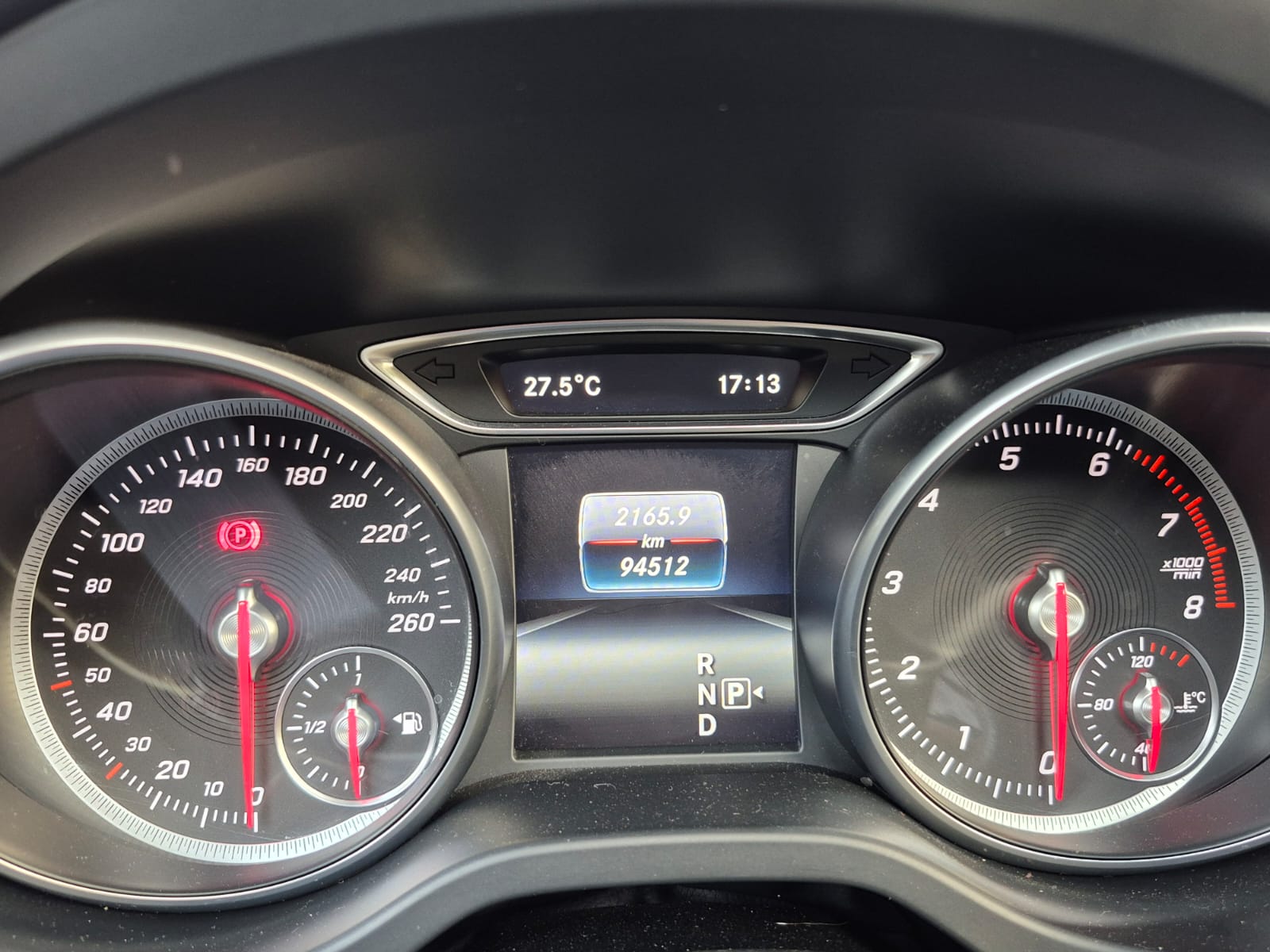 MERCEDES-BENZ GLA 250