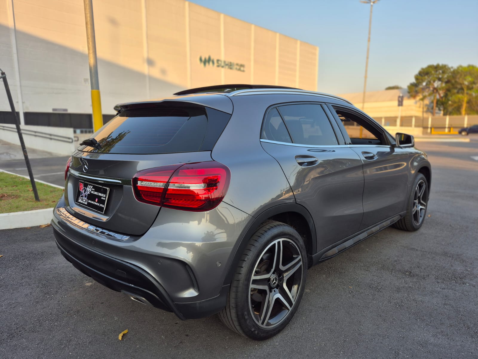 MERCEDES-BENZ GLA 250