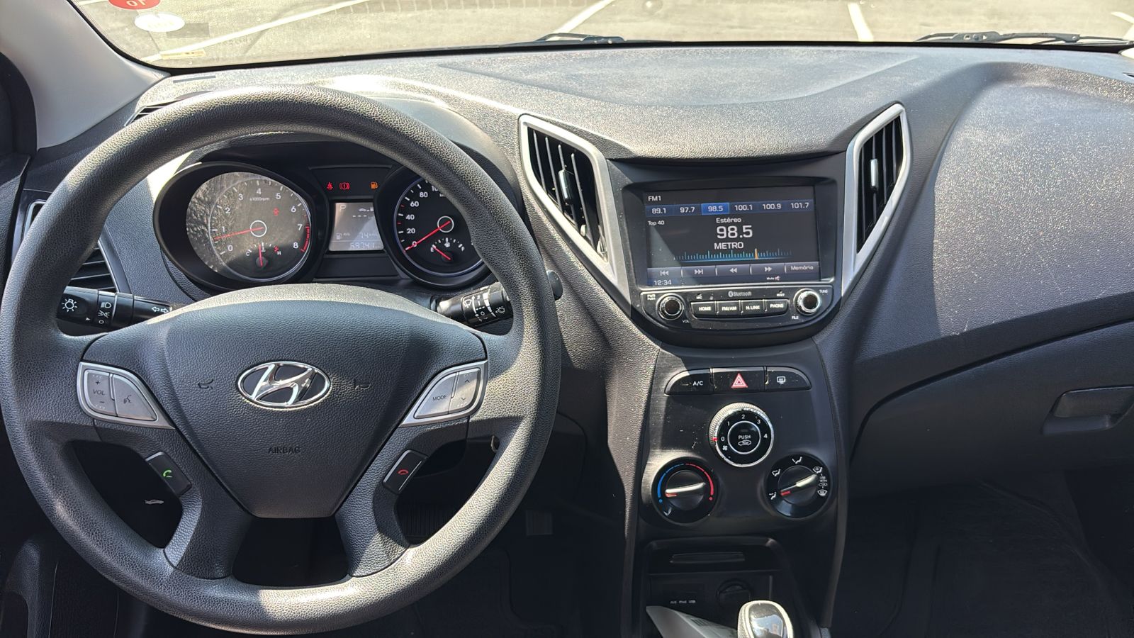 HYUNDAI HB20